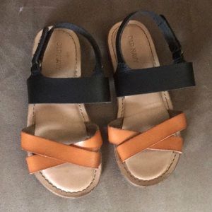 Girl’s sandals